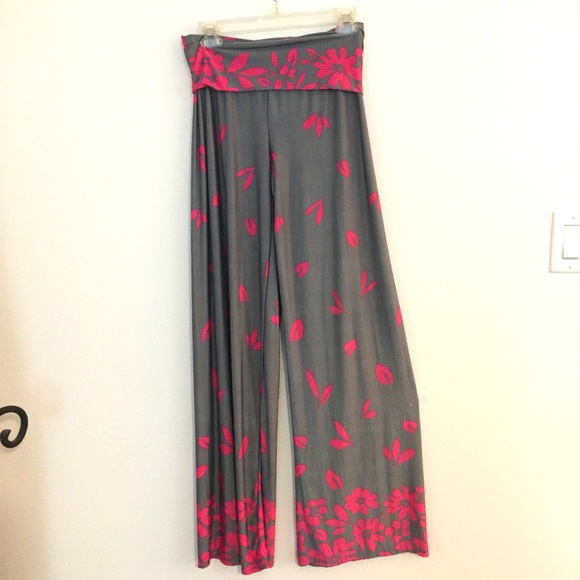 Reborn pink & gray flare pants. Medium - Picture 11 of 11